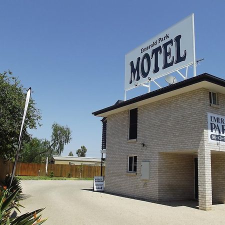 Emerald Park Motel Exterior photo